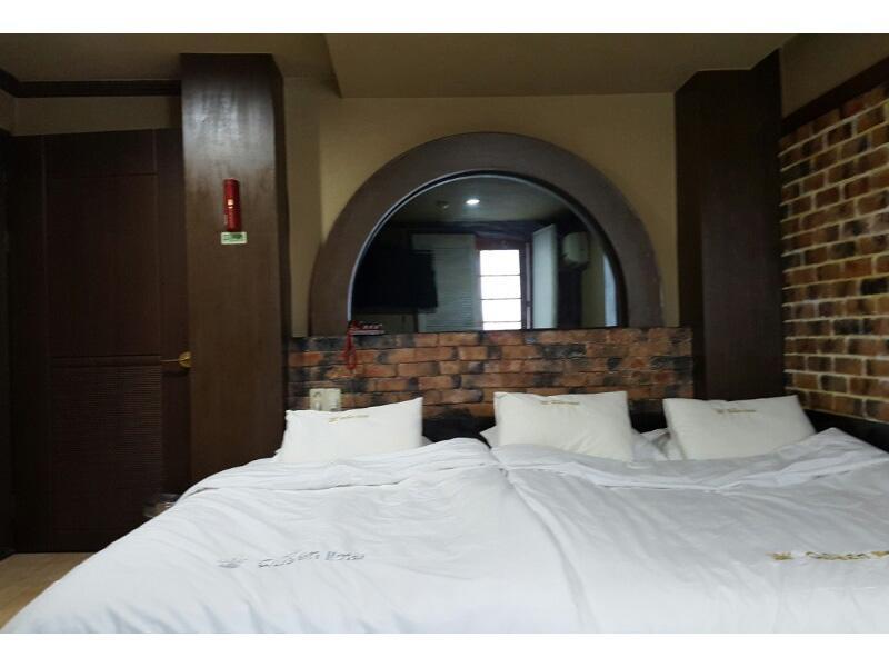 Hotel Queen Busan Bagian luar foto