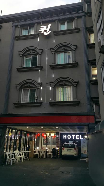 Hotel Queen Busan Bagian luar foto