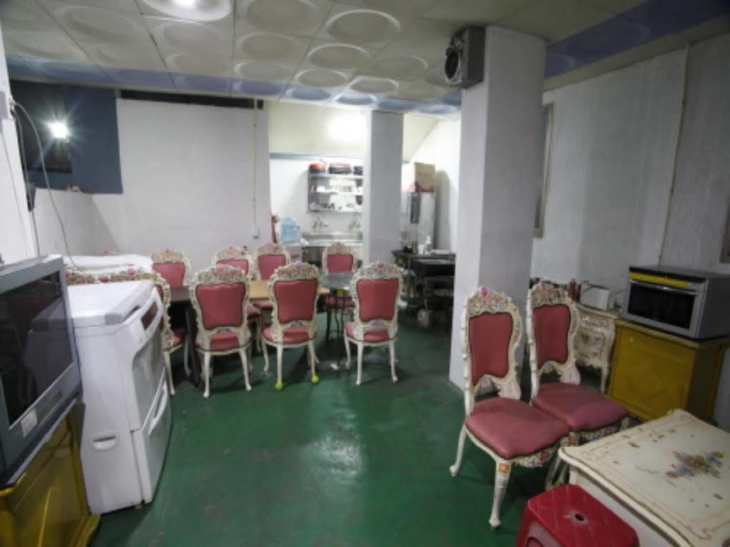 Hotel Queen Busan Bagian luar foto