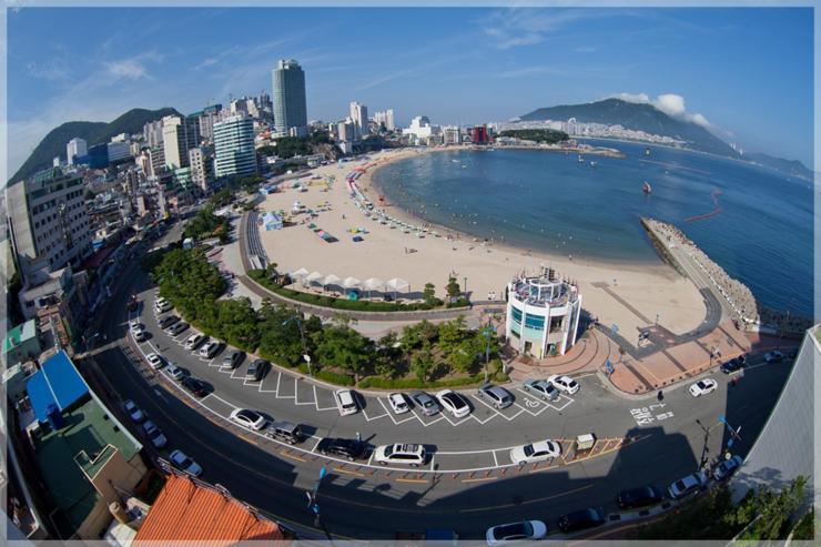 Hotel Queen Busan Bagian luar foto